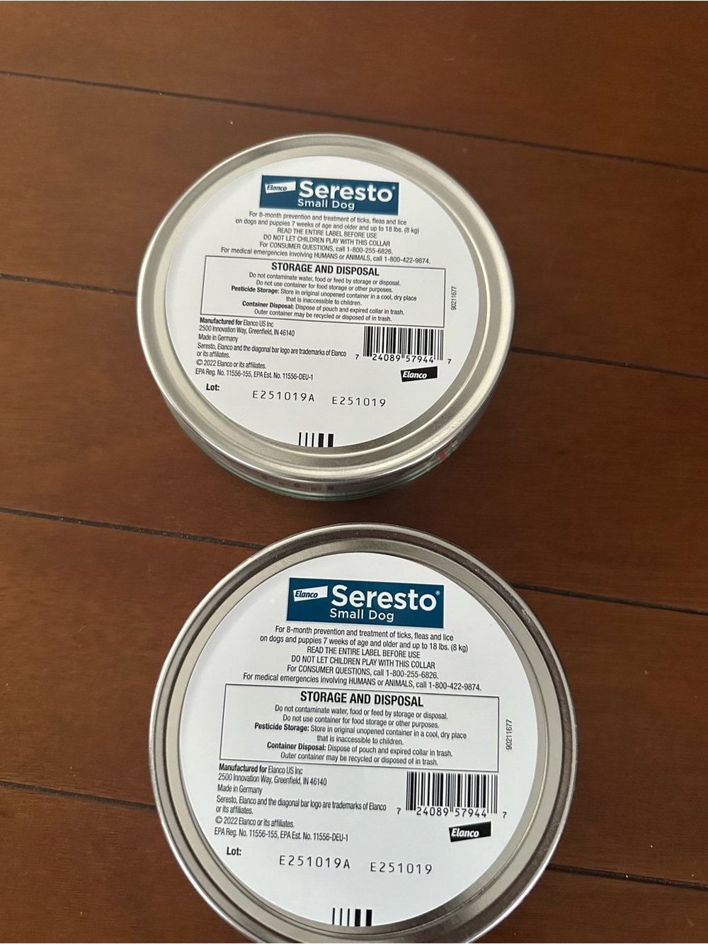 Seresto 2 Small Dog Flea & Tick Collars - Picture 3 of 6